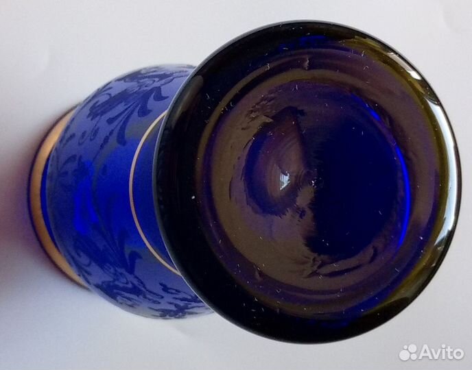 Ваза из кобальтового стекла Bohemia