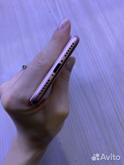 iPhone 8, 64 ГБ