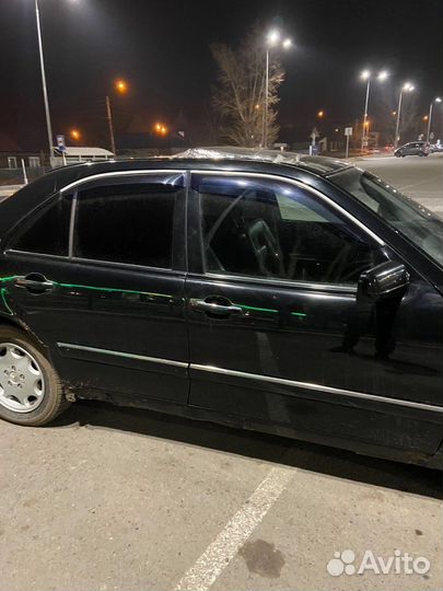 Авто на разбор Mercedes-Benz E-Class W210 M112.913