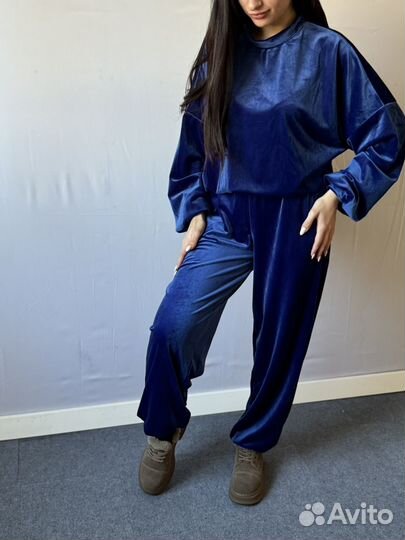 Костюм спортивный