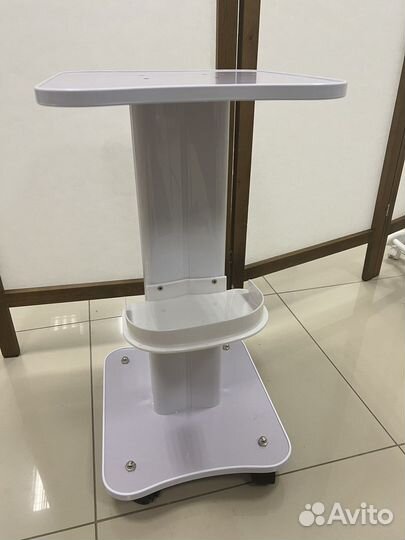 Тележка косметологическая