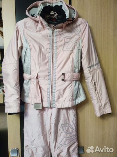 Костюм горнолыжный