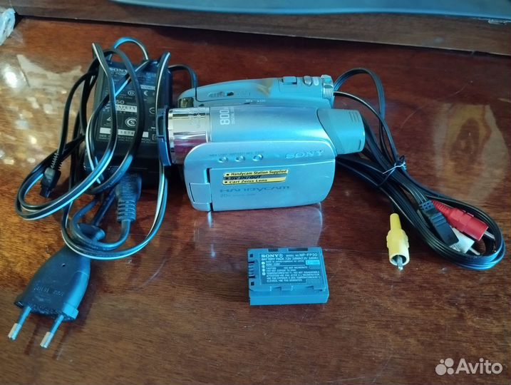 Видеокамера Sony DCR-HC35E