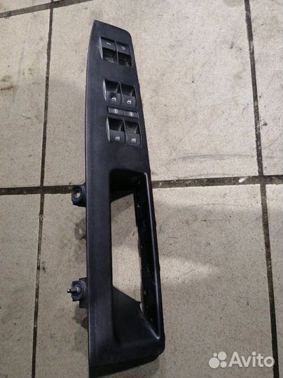 Блок управления стеклоподъемниками Volkswagen