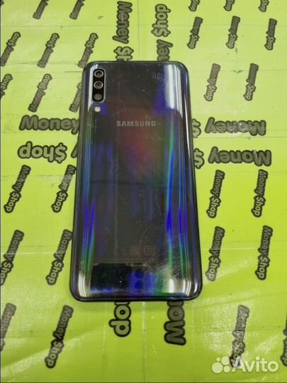 Samsung Galaxy A50, 4/64 ГБ