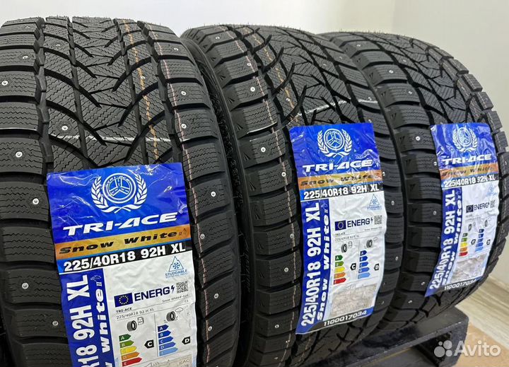 Tri Ace Snow White II 225/40 R18 43H