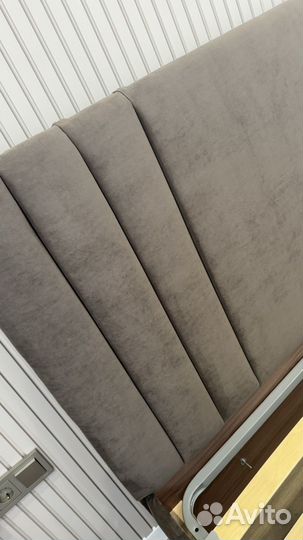 Кровать двухспальная