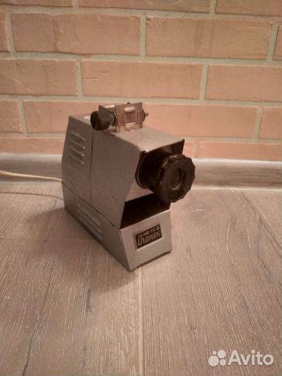 Фильмоскоп с диафильмами