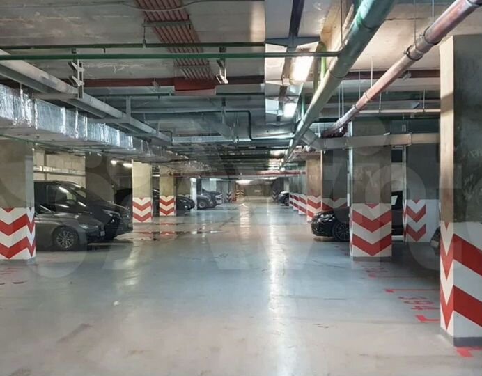 Машиноместо, 12 м²