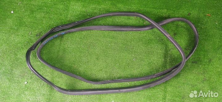 Уплотнение двери пара заднее Volvo Xc60 B4204T6