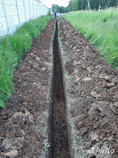 Копка траншей вручную