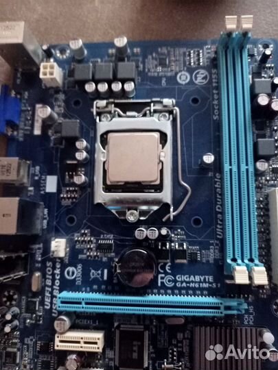 Материнская плата с процессором
