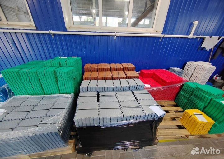 Модульная пвх плитка в автосервис / сто