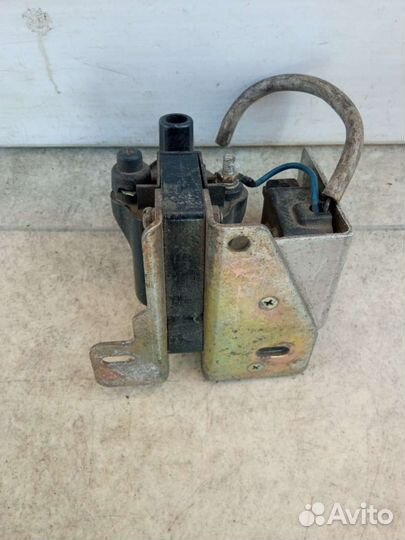 Катушка зажигания Audi 80 B4