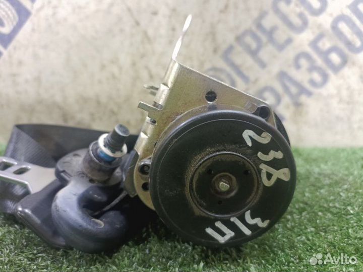 Ремень безопасности задний правый Ford Fusion