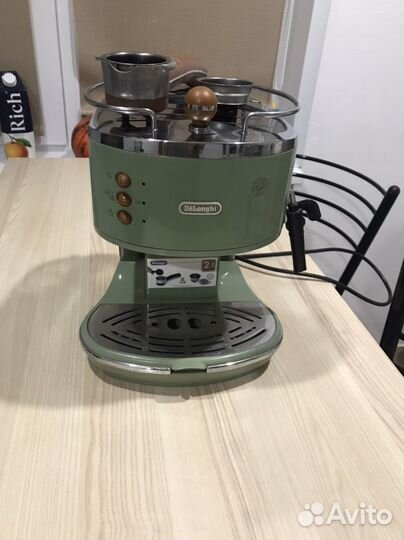 Кофеварка рожковая delonghi eco