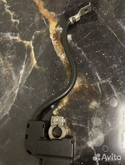 Минусовая клема BMW е90, е92