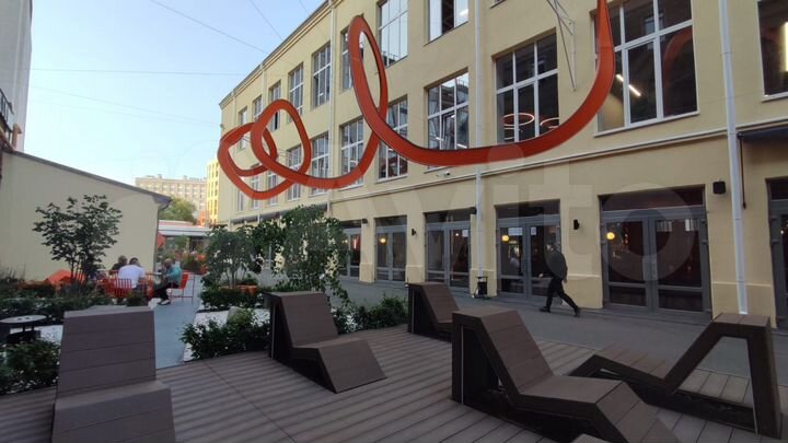 Помещение в общественном пространстве, 55.4 м²