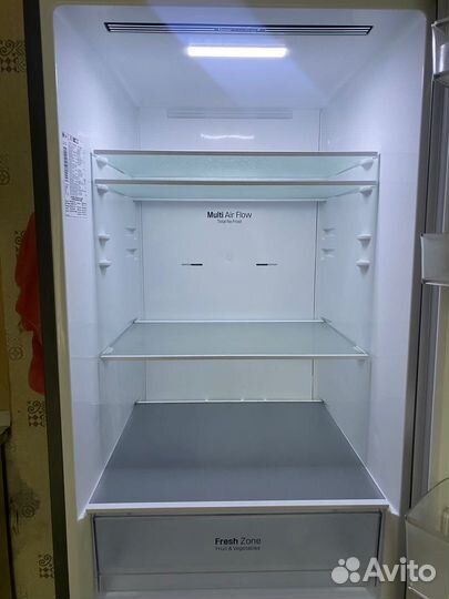 Холодильник LG