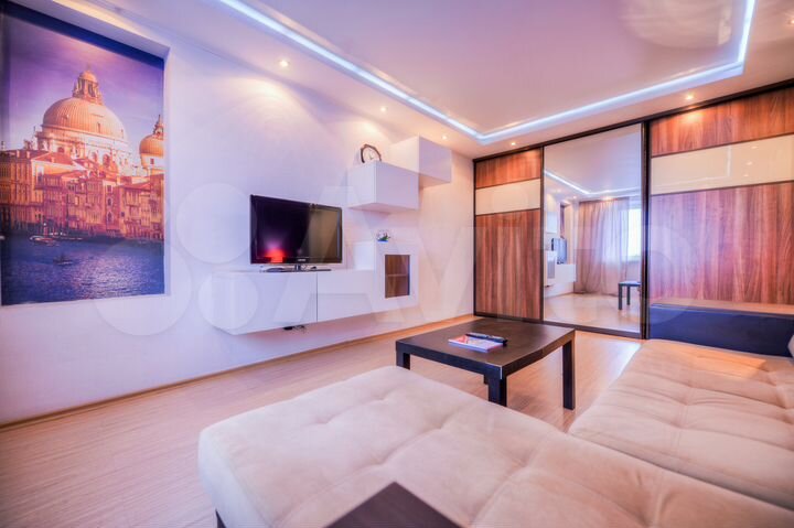 2-к. квартира, 54 м², 9/9 эт.