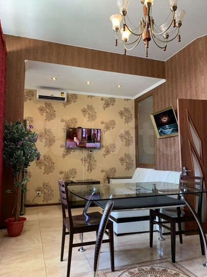 2-к. квартира, 50 м², 1/8 эт.