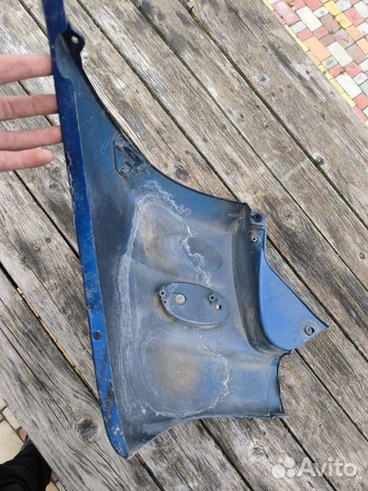 Toyota funcargo клык правый бампер задний
