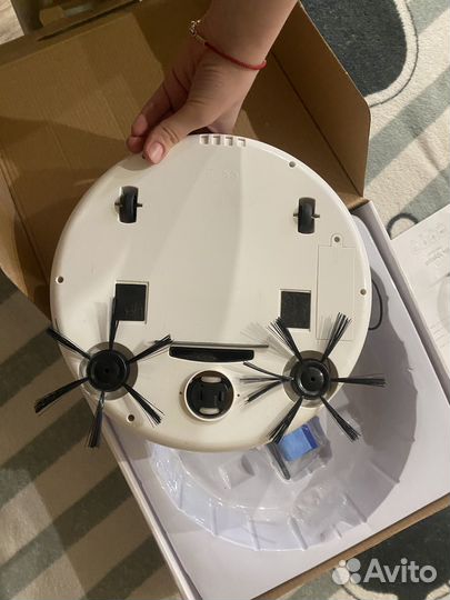 Робот пылесос