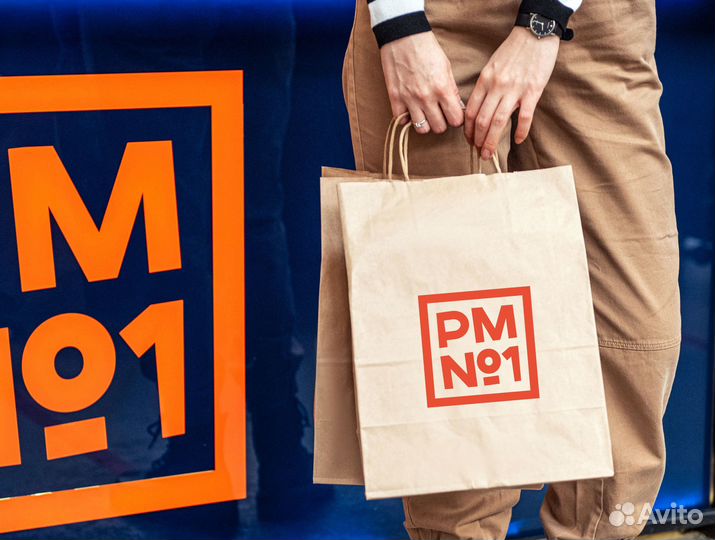 Продавец рыбы (Ефремова 10)