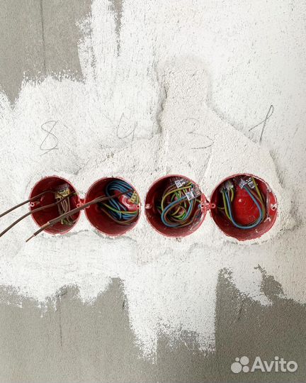 Установка розеток и света. Электрик