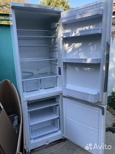 Холодильник indesit