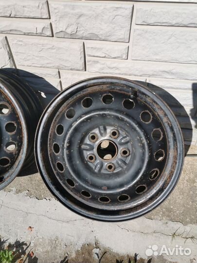 Комплект стальных дисков R16 Toyota