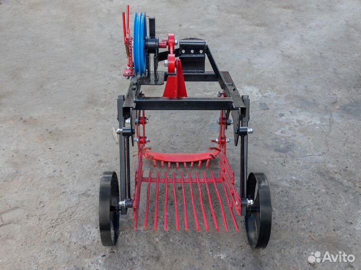 Копатель корнеплодов Русич ККМ-1Т, 2023