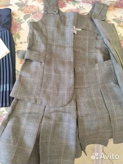 Школьная форма новые юбки и жилет