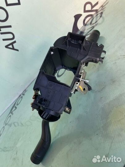 Блок подрулевых переключателей Volkswagen Touareg