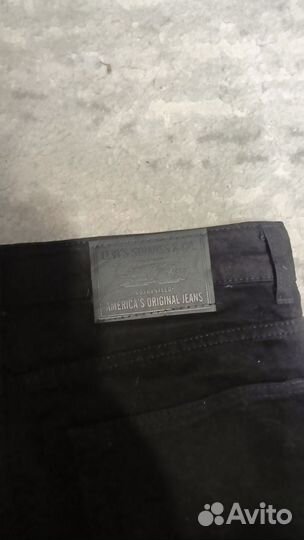 Джинсы levis