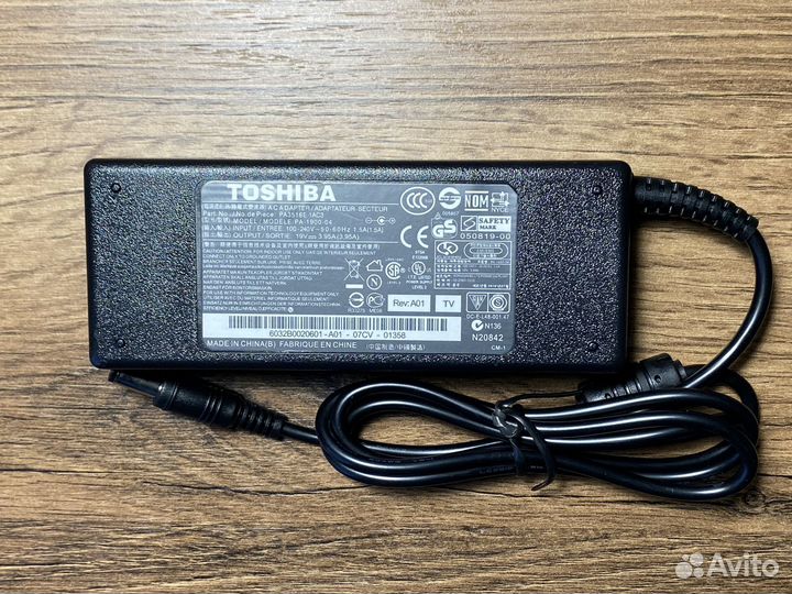 Блок питания для ноутбука Toshiba 19V 3.95A 75W