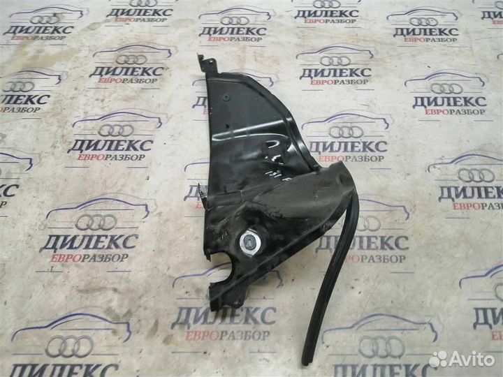 Водосток VW Touareg 2002-2010