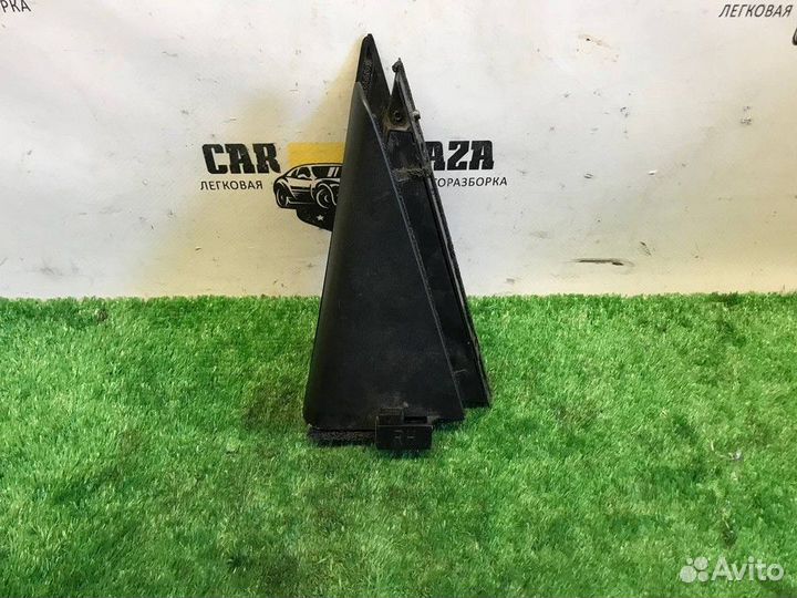 Уголок задней правой двери (R) Nissan Almera