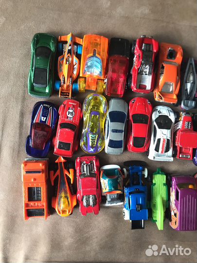 Hot wheels машинки