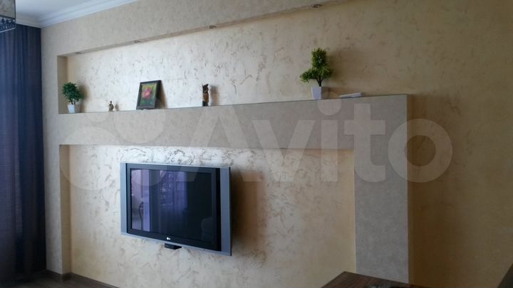 2-к. квартира, 70 м², 13/18 эт.