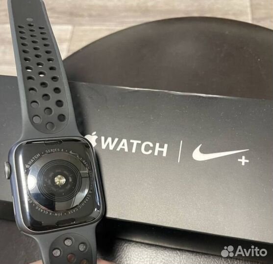 Apple watch 4 44mm nike