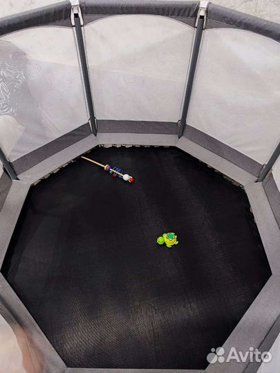 Детский батут с сеткой