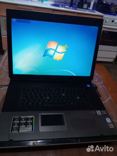 Ноутбук asus