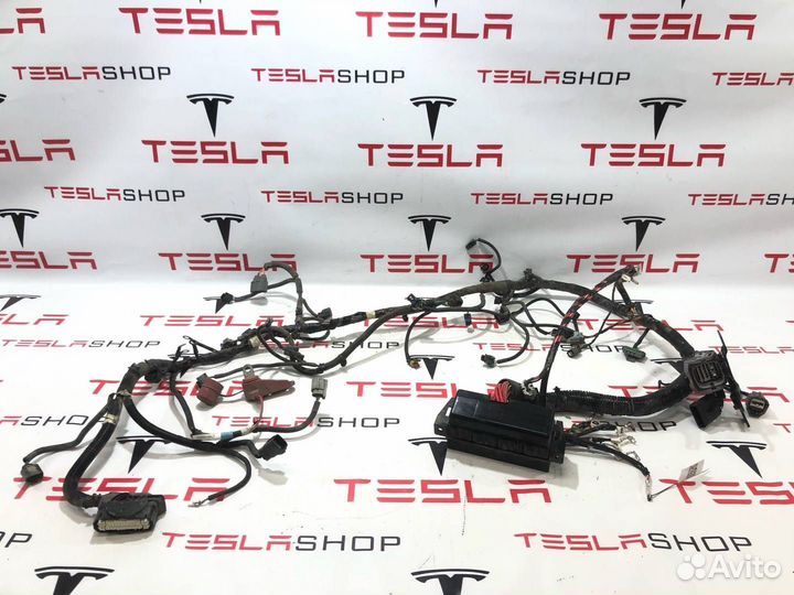 Электропроводка передняя подкапотная Tesla Model S