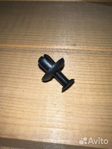 Клипса крепежная фиксатор Mitsubishi MB253964