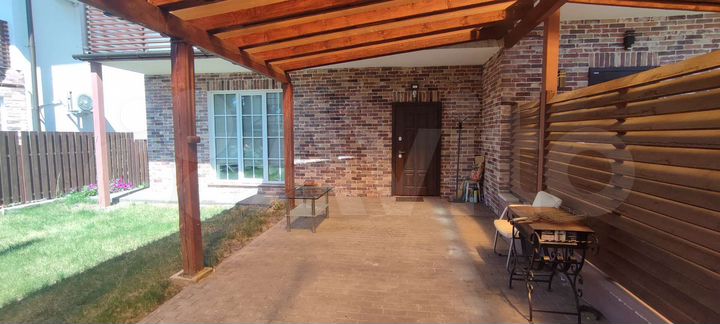 Таунхаус 113,4 м² на участке 1 сот.