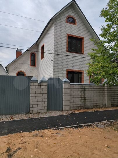Дом 240 м² на участке 9 сот.