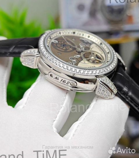 Мужские часы Ulysse Nardin в камнях swarovski