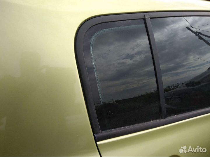 Стекло двери Renault Megan II Рено Меган 2