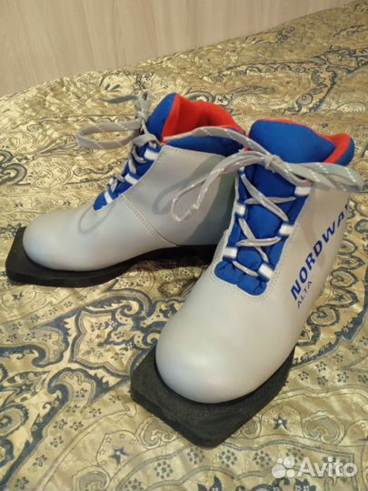 Лыжные ботинки детские 32